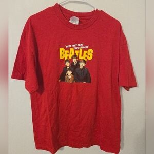 VINTAGE Beatles T Shirt Mens Size XL Red American Tour Crew Neck Reprint 2002